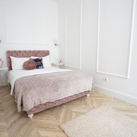 Etoile City Center Apartments Belgrado Buitenkant foto