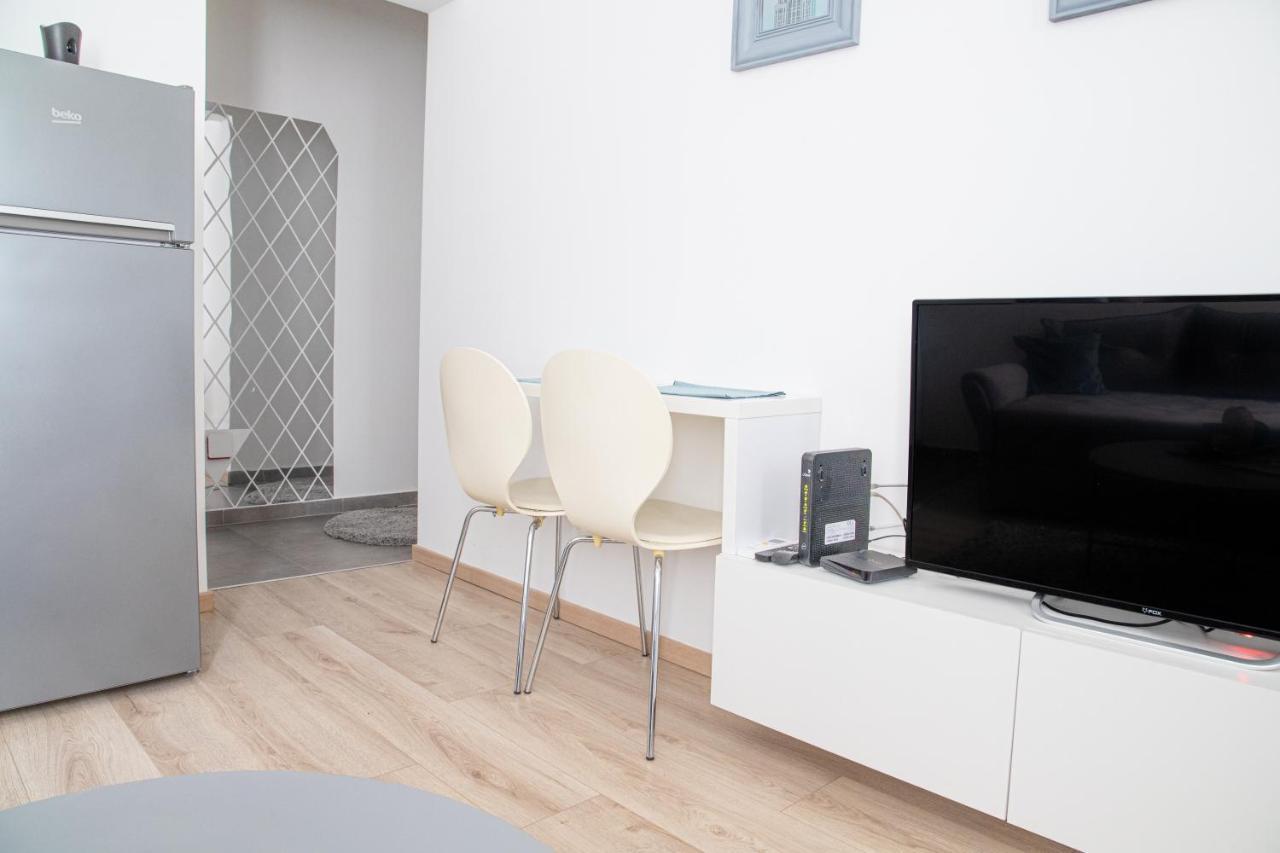 Etoile City Center Apartments Belgrado Buitenkant foto